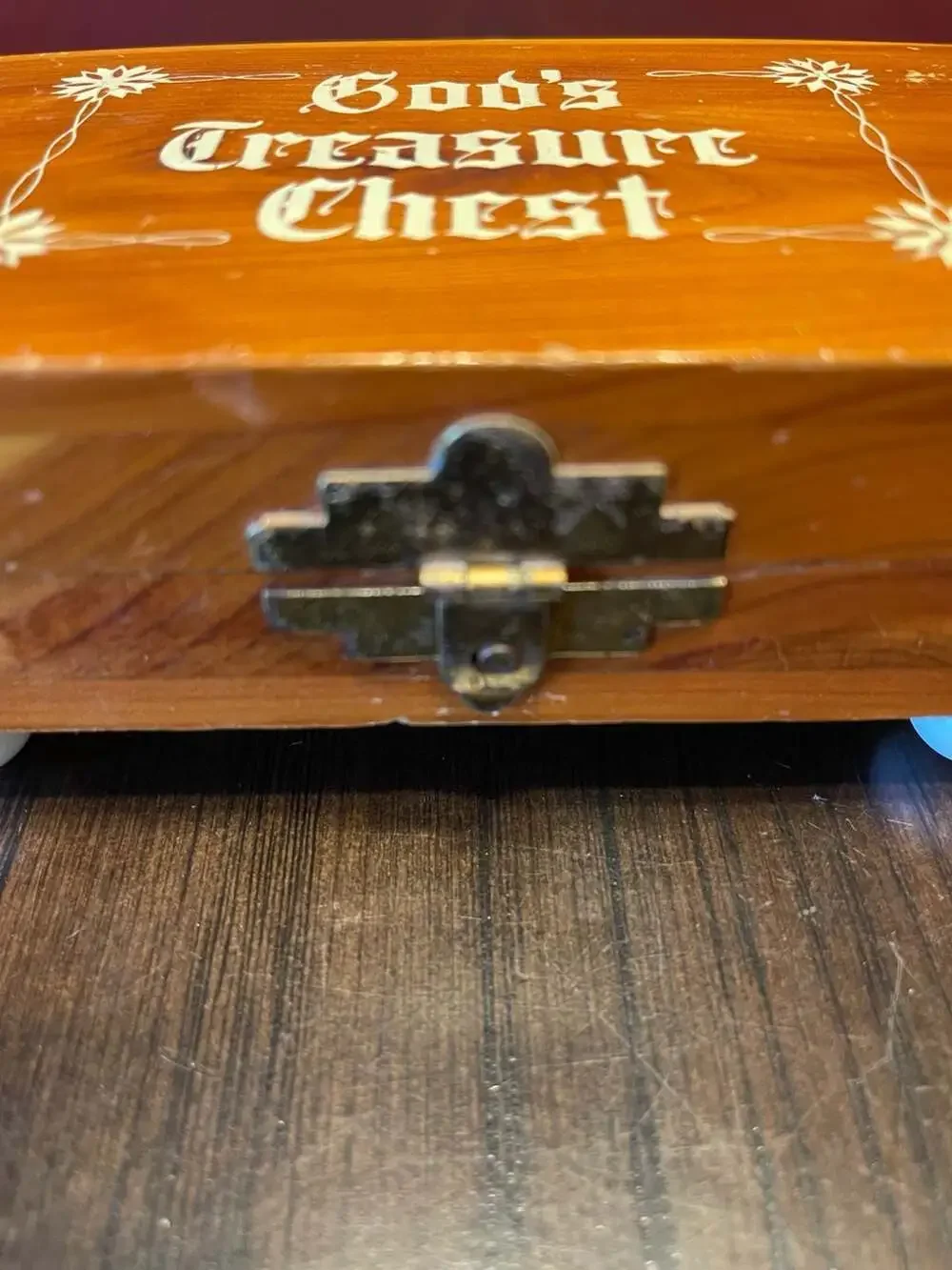 God's Treasure Chest Vintage Cedar Wood Keepsake Box with Scripture Cards